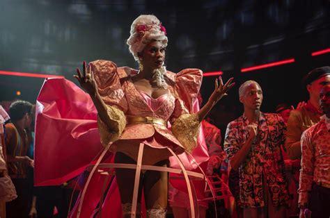 [REVIEW] Pose .